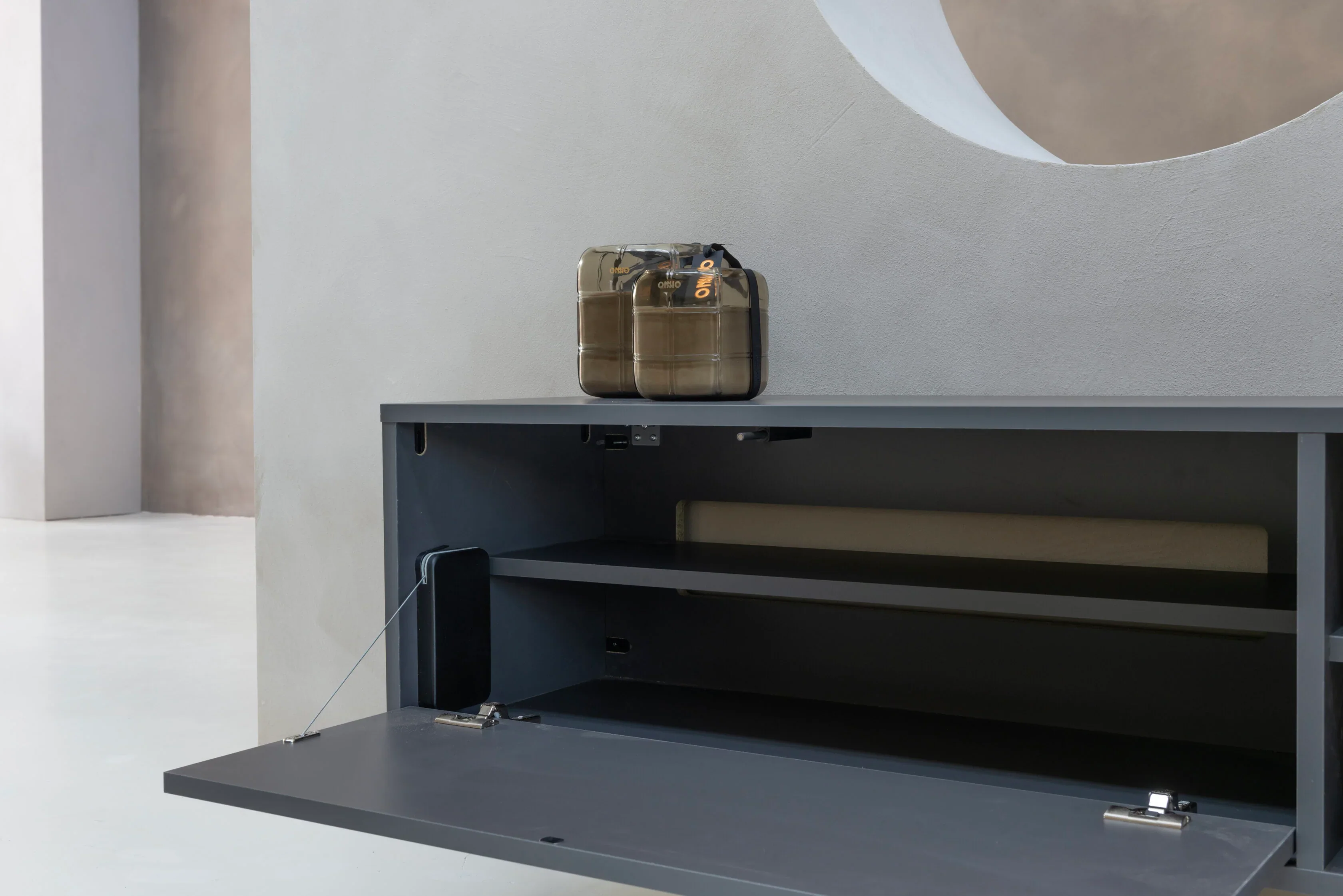 TV-meubel Stephan - Staand - Melamine - 3 kleppen - Open vak - Image 6